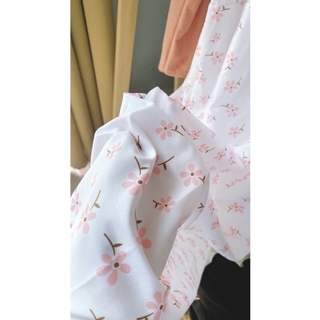 Pass Set Váy hai dây hoa nhí hồng + Áo khoác croptop