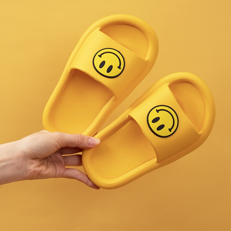 Dép Đi Trong Nhà Đế Mềm Chống Trượt Họa Tiết Mặt Cười Xinh Xắn