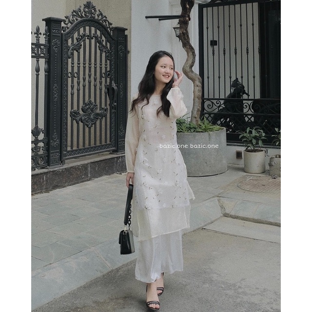 Set áo dài kèm quần thêu hoa, set áo dài trắng be Bazic one