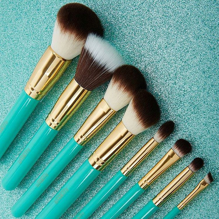 (có sẵn) BỘ CỌ 8 CÂY BH COSMETICS Illuminate by Ashley Tisdale 8 Piece Brush Set
