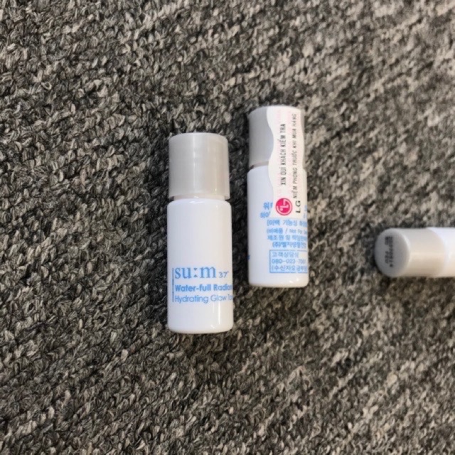 Nước hoa hồng Su:m37° Water – Full Radiant Hydrating Glow Toner