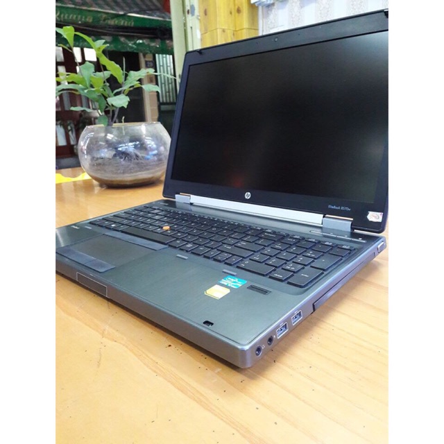 Laptop Hp 8570W core i7 card rời 2G chiến game