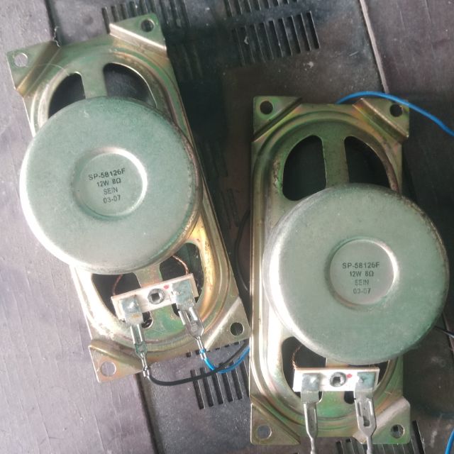 Chế loa độc lạ bắt bluetooth& cắm thẻ , nghe fm