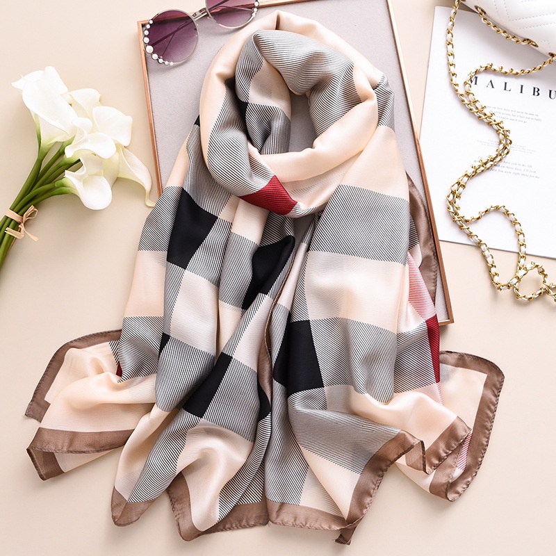 KL052 Khăn choàng cổ lụa dáng dài thanh lịch