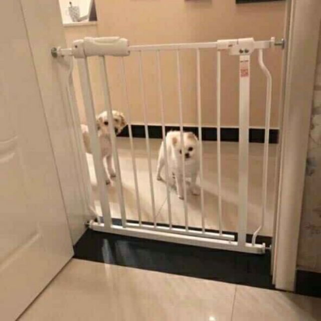 Thanh chặn cầu thang, Thanh chắn cửa an toàn cho bé