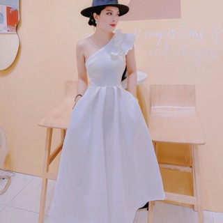 Đầm xoè tay bèo