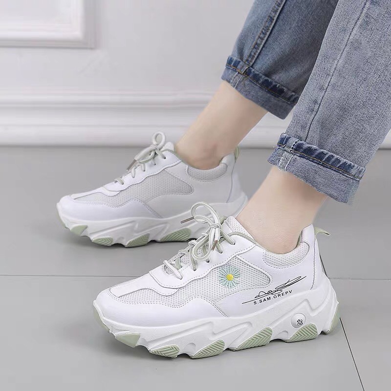 (3 màu) Giày thể thao nữ sneaker thêu hoa cúc chữ