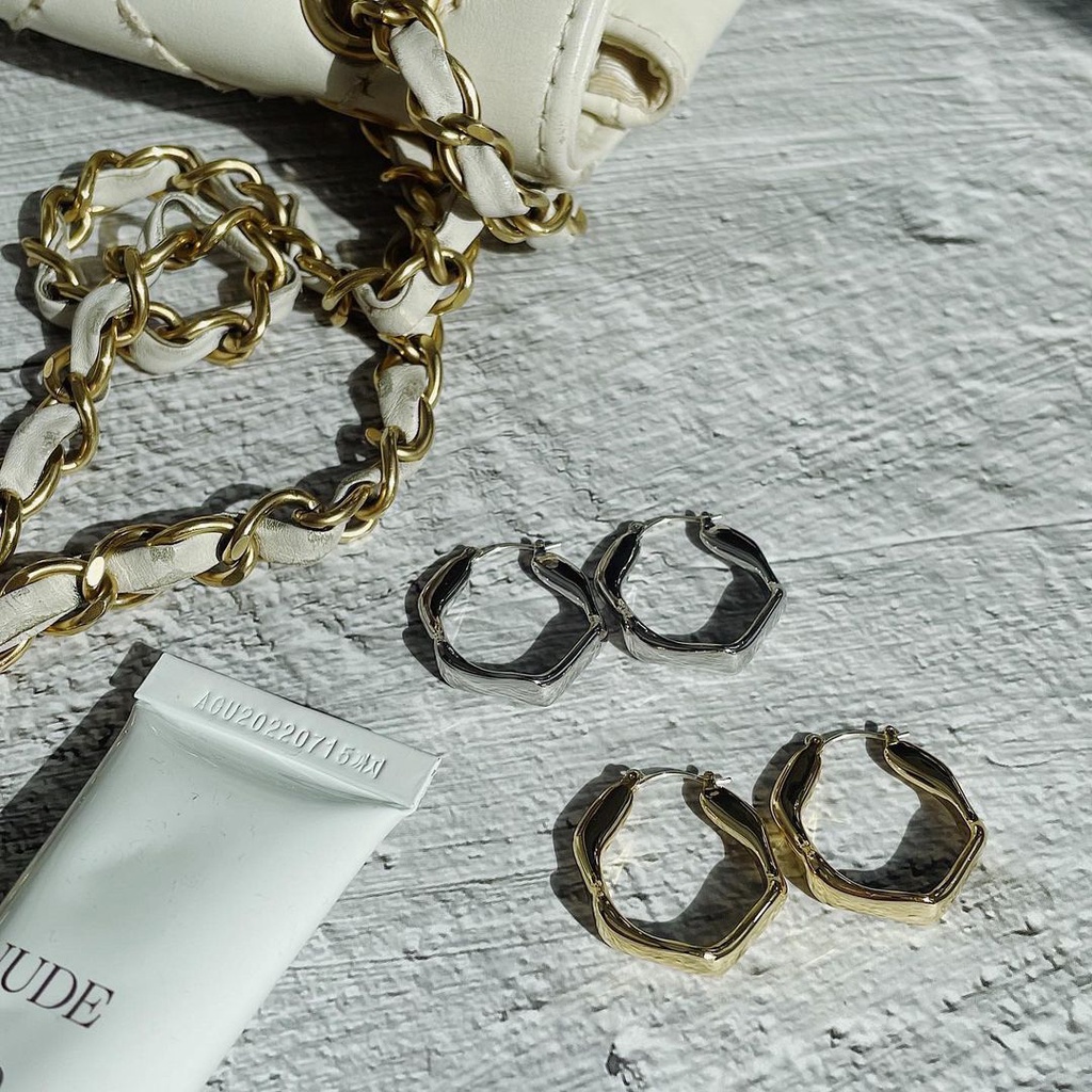 CHÍNH HÃNG KHUYÊN TAI FREYA JUSTLOVER SUGA BTS