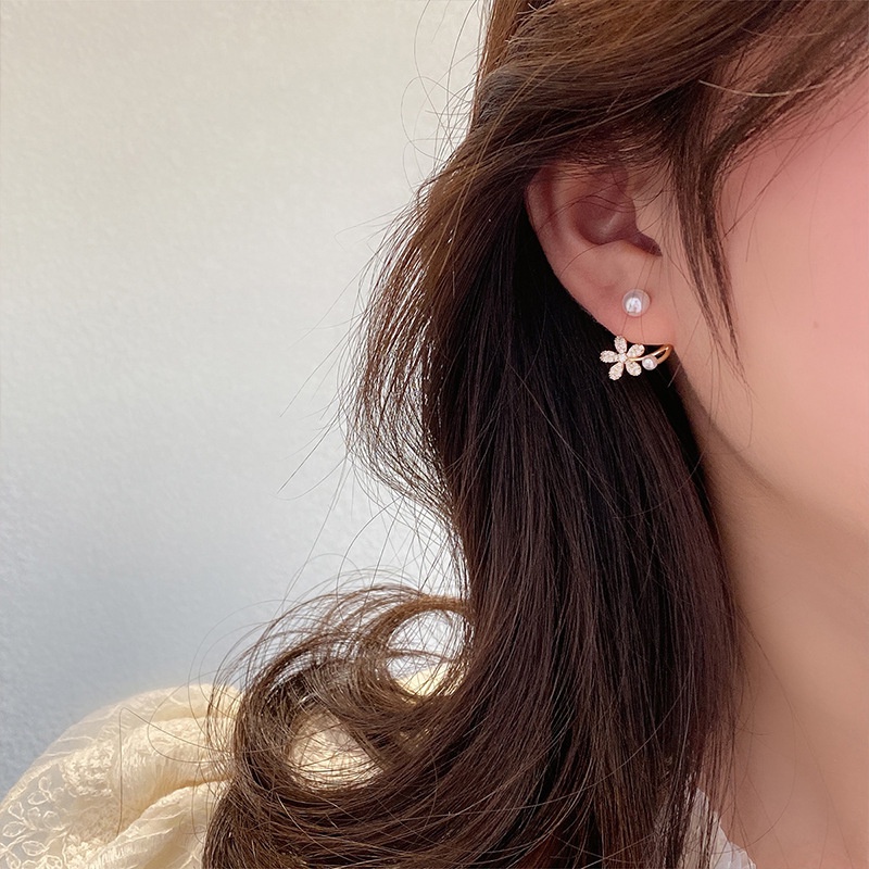 Bông Tai S925 Niche Hình Hoa Đính Ngọc Trai Zircon Sang Trọng