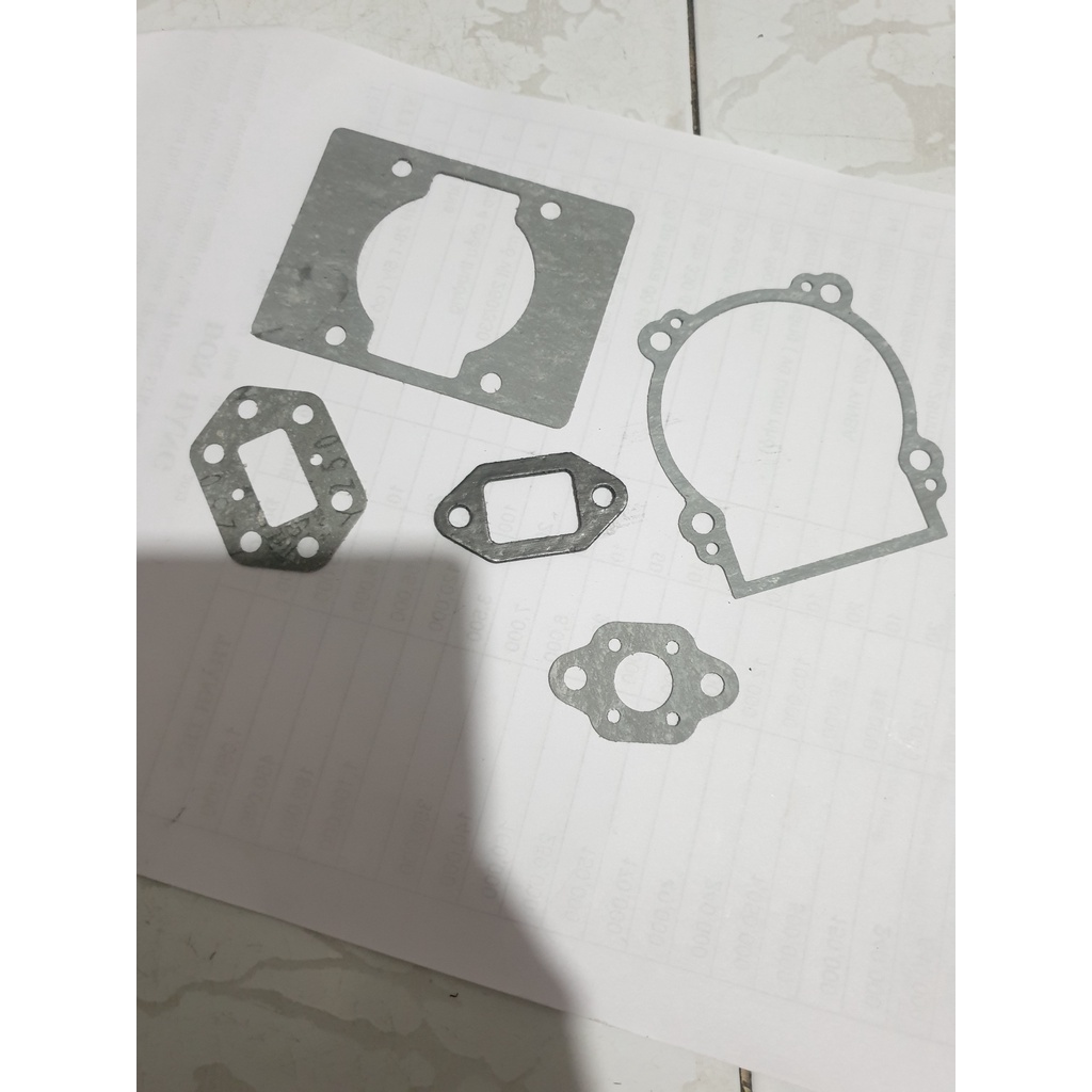 BỘ RON  MÁY CẮT CỎ 2 THÌ 143 HUQ. 5 CHI TIẾT