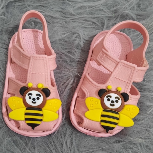 GIÀY SANDAL TẬP ĐI KIỂU MỚI CHO BÉ