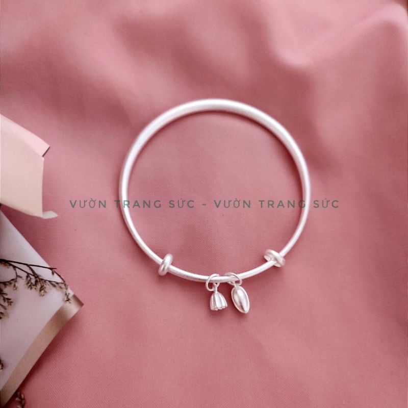 Vòng tay bạc nam nữ S925 - Lắc tay nam nữ bạc Ý charm cánh Sen thanh lịch, sang trọng Vườn Trang Sức VTS VT013