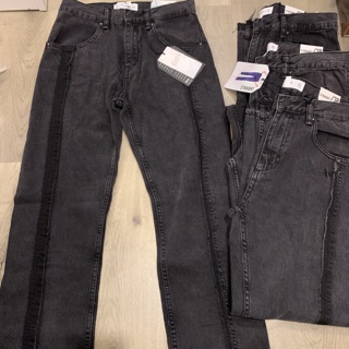 Quần jeans mango