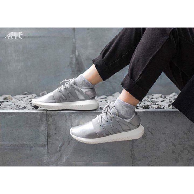 Giày adidas
