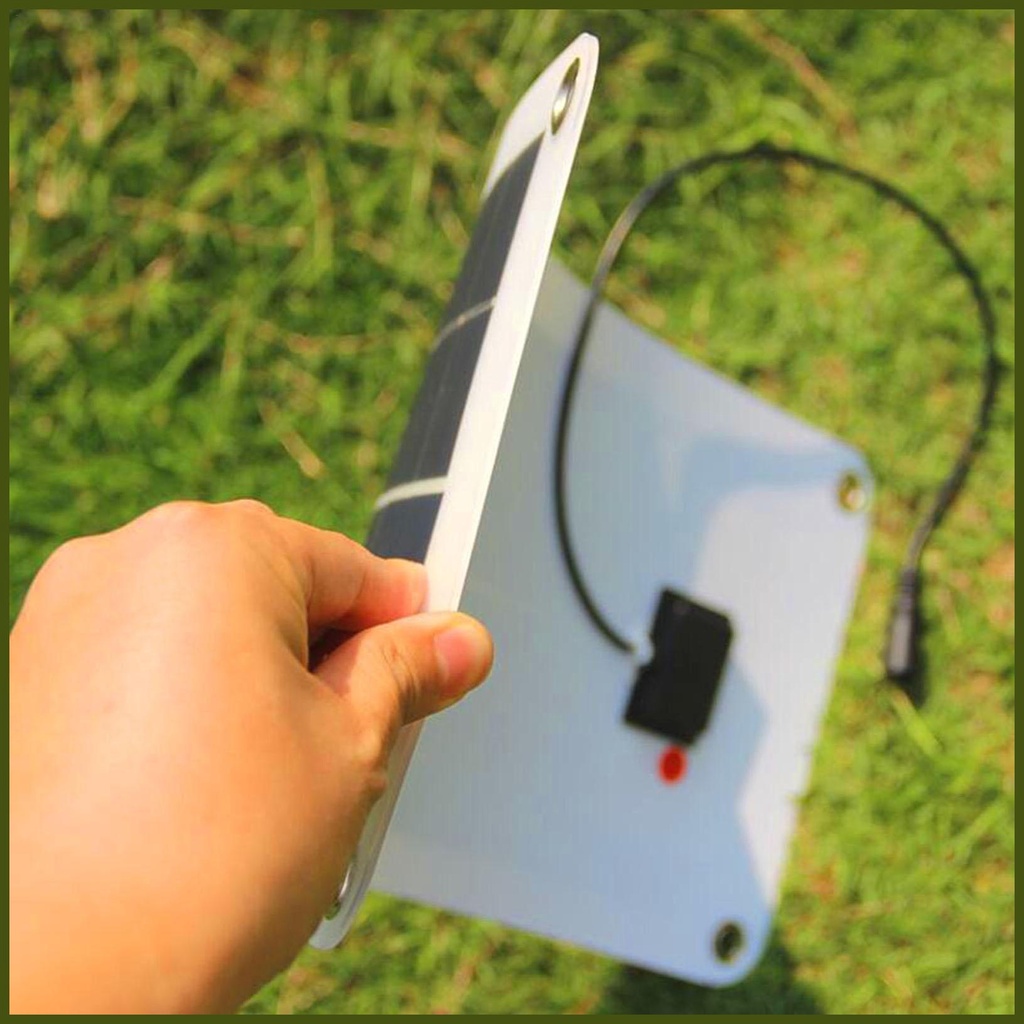 Tấm Sạc Pin Năng Lượng Mặt Trời 12W 18V Polycrystalline Cho Xe Hơi 12V