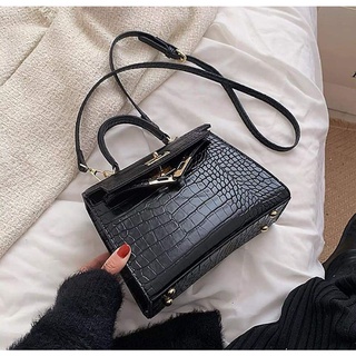 Túi xách H.M Size 20 Da Rắn Hottrend (CÓ ẢNH THẬT)