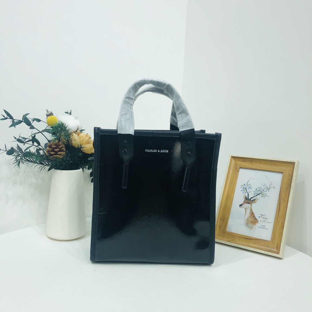 Charles and Keith Túi xách Zip Công suất lớn Túi tote Túi đeo vai nữ