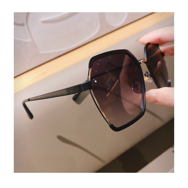 Kính râm nữ, kính mát nữ cao cấp chống tia UV - KM45