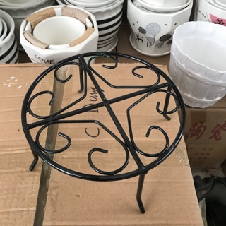 Giá Sắt Đỡ Chậu Thẩm Mỹ Đẹp