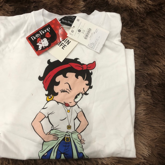 SẴN!! ÁO PHÔNG NỮ BERSHKA BETTY BOOP