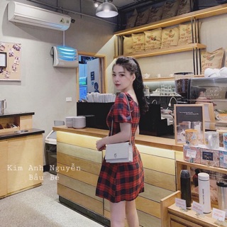 Váy kẻ vintage