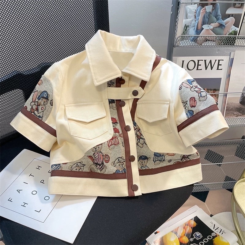 Set kaki áo croptop quần đùi phối hoạ tiết gấu