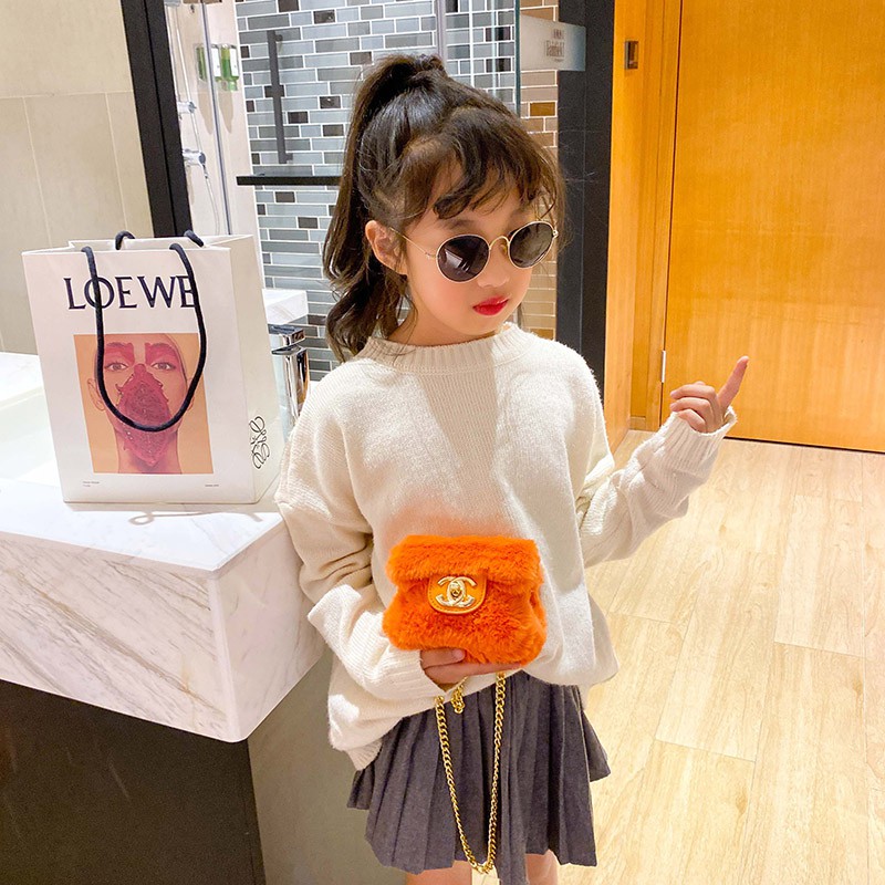 Túi xách đeo chéo phong cách thời trang dành cho bé gái