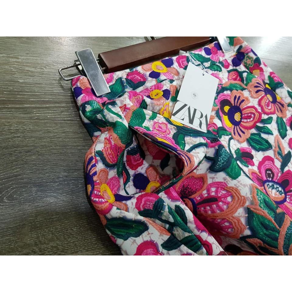 CHÂN VÁY HOA HỌA TIẾT TÂY- SANG CHẢNH | BigBuy360 - bigbuy360.vn