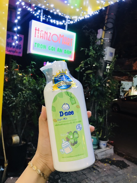 Nước rửa bình sữa DNEE organic trà xanh 600ml