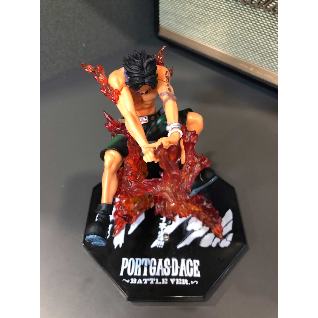 Figure / Mô hình Ace Chiến Đấu 15 cm có LED