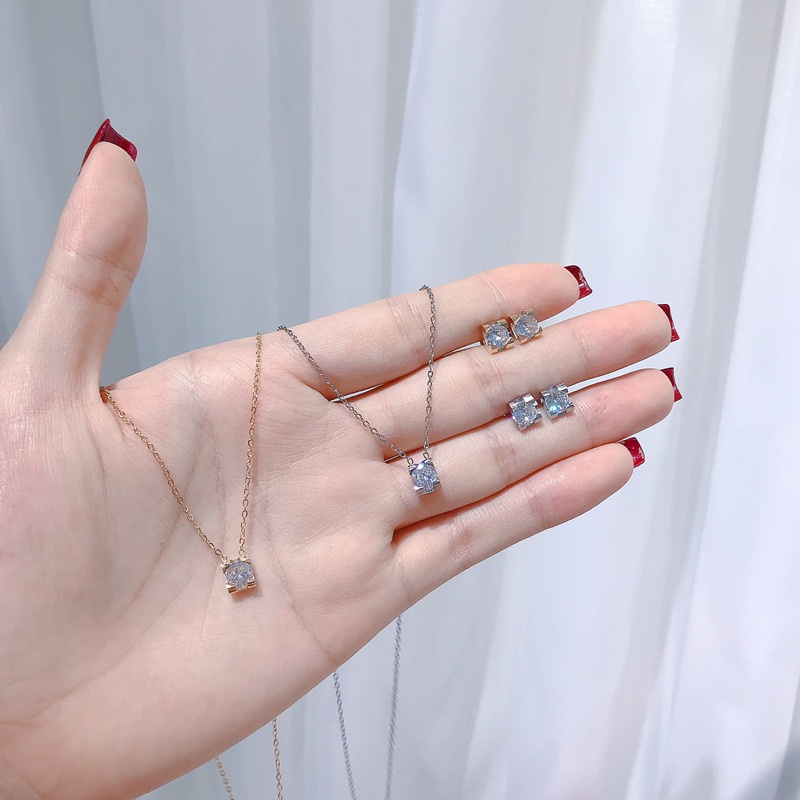 Set Bộ Vòng Dây Chuyền Khuyên Tai Titan Đính Nụ Đá Pha Lê Mini Cao cấp Không Rỉ Bền Đẹp Hàng Cao Cấp Sang Trọng Cá Tính