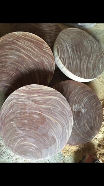 Thớt gỗ nghiến tây bắc size 24cm dày 3cm giá 130k