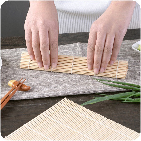 Set 2 Mành cuốn SUSHI bằng tre tự nhiên 23x24cm Dùng để quấn cơm cuộn