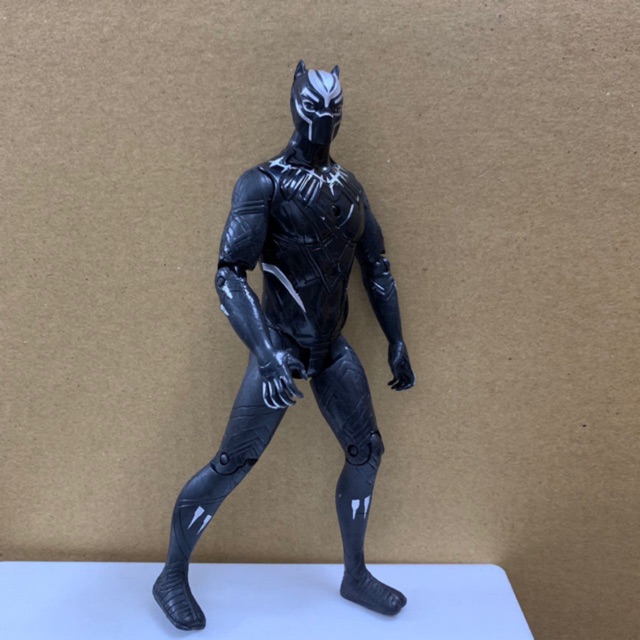 Mô Hình Black Panther bẻ khớp