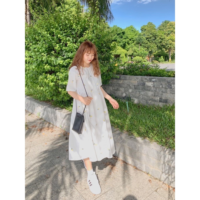 Đầm babydoll hoa vàng