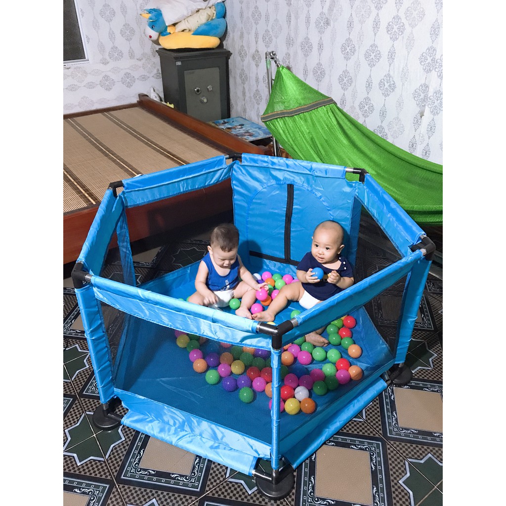 Quây cũi kiêm nhà bóng cho bé tặng kèm bóng