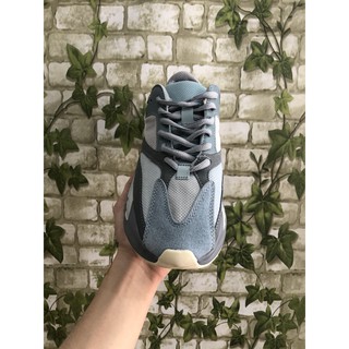 Giày thể thao 700 xanh xanh