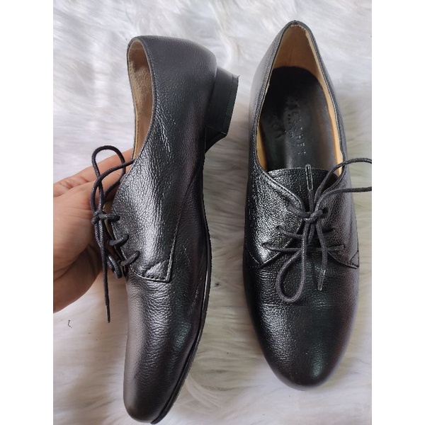 Giày da thật size 36 -37 mỏng