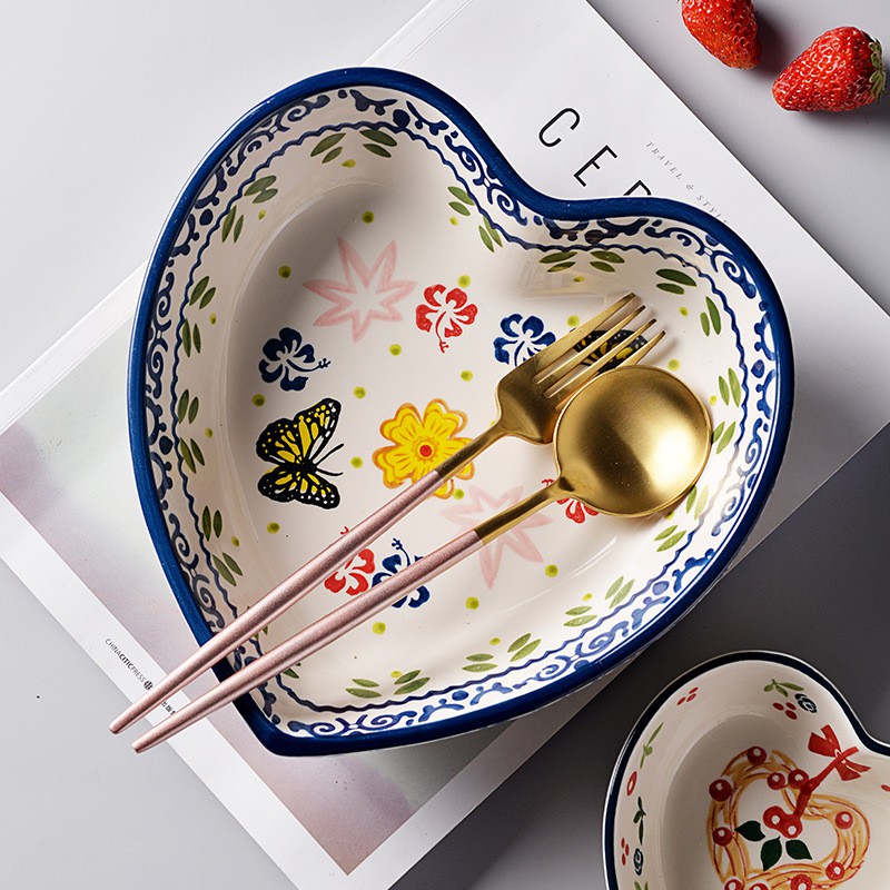 Bát tô sứ hình trái tim hoạ tiết hoa và bướm kiểu Bắc Âu