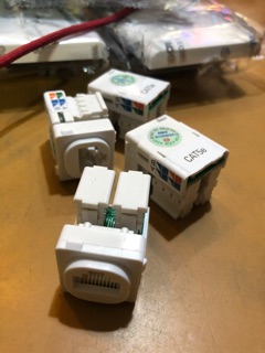 Hạt mạng cat5 và điện thoại sino