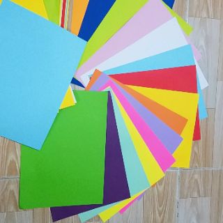 Giấy bìa cứng nhiều màu