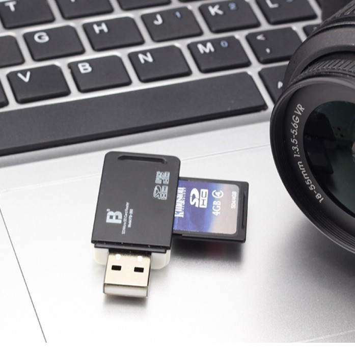 Đầu đọc thẻ SD và Micro SD