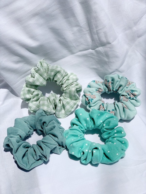 [Mã SKAMLTSM9 giảm 10% đơn 99K] Scrunchies by Tím ( lookbook13)