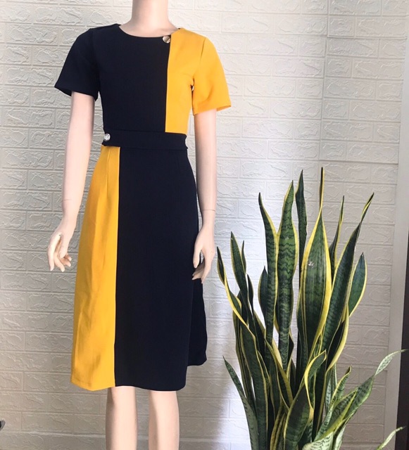 Đầm xoè công sở phối màu siêu xinh TRIPBLE T DRESS - size M/L/XL