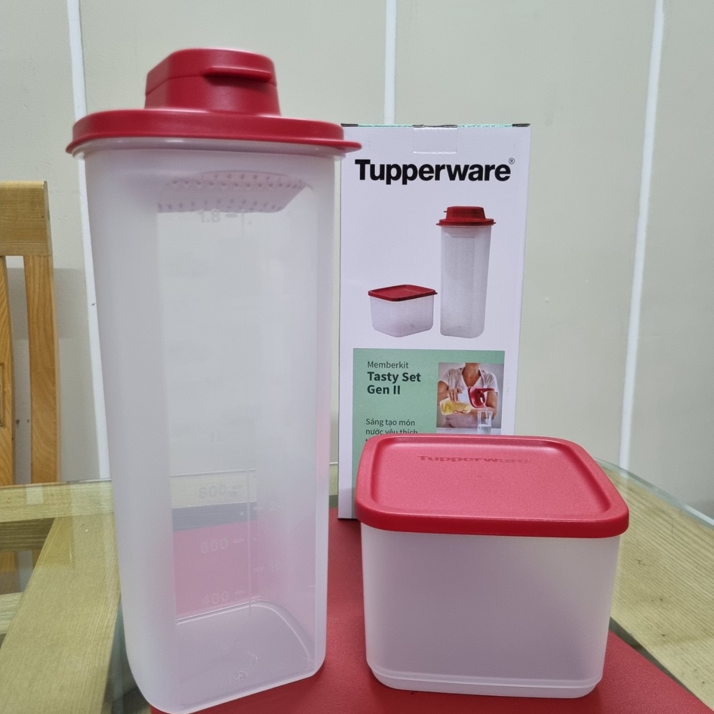 Bộ bình nước và hộp Tupperware Tasty Set Gen II ( Bình nước 2L và hộp BQTP 1 l)