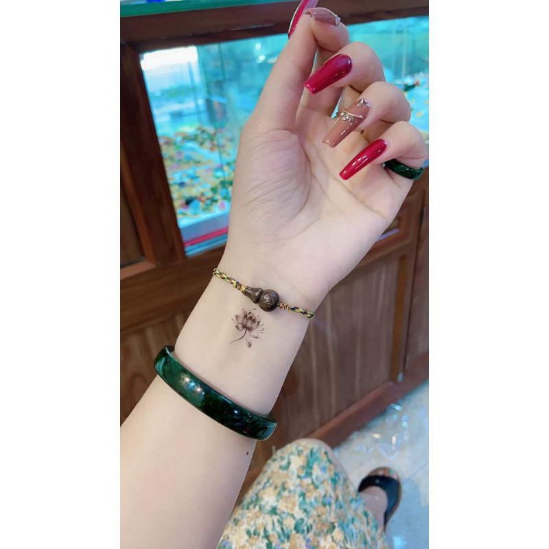 VÒNG NGŨ SẮC TẾT HỒ LÔ TRẦM HƯƠNG SÁNH CHÌM TRỪ TÀ MAY MẮN BÌNH AN