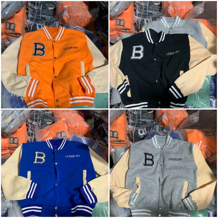 Áo Khoác Nữ Croptop Thêu Chữ B LESUD BY  Vải Nỉ Ngoại Dày Mịn Cao Cấp - Kiểu Bomber Lửng Tay Cánh Dơi ,Nút Bấm