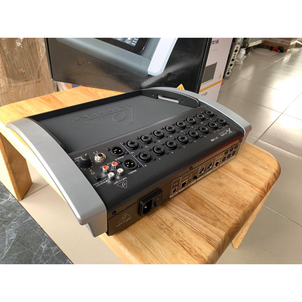 BÀN MIXER KỸ THUẬT SỐ BEHRINGER X18 CHÍNH HÃNG DÀNH CHO AE ĐI SHOW SỰ KIỆN