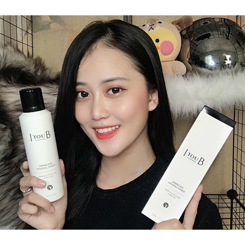 Toner xịt khoáng IyouB 𝐒𝐩𝐚𝐫𝐤𝐥𝐢𝐧𝐠 𝐌𝐢𝐧𝐞𝐫𝐚𝐥 𝐓𝐨𝐧𝐞𝐫 dịu da tức thì 160ml NPP Shoptido | BigBuy360 - bigbuy360.vn