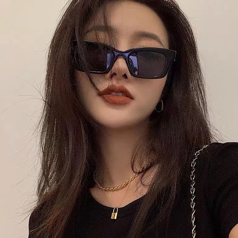 Kính mắt mèo vuông M2